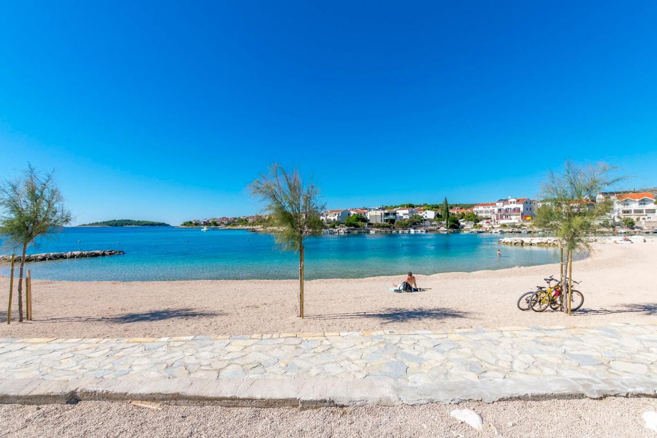 Apartments Luka Rogoznica  Kültér fotó